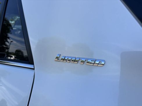 Used 2023 Toyota 4Runner Limited AWD/4WD image 4