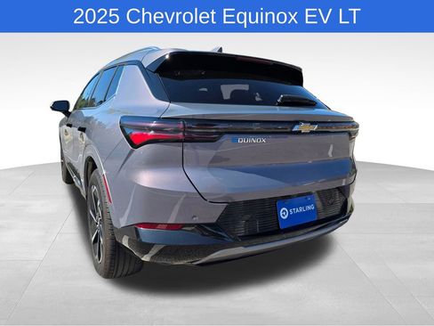 Used 2025 Chevrolet Equinox EV LT image 7
