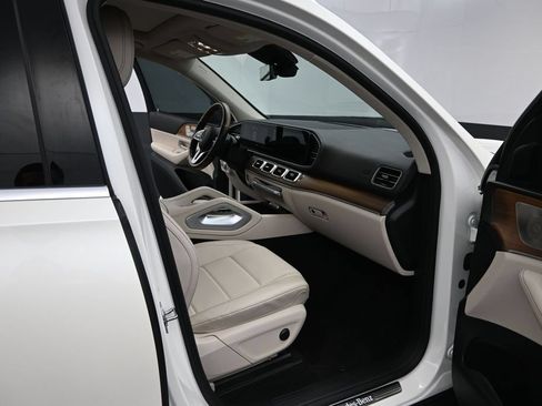 Used 2022 Mercedes-Benz GLS 450 4MATIC image 20