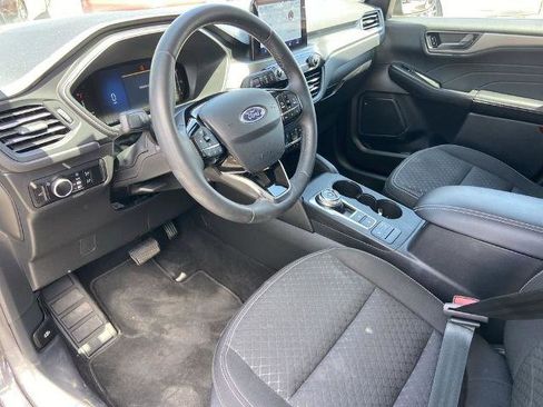 Used 2023 Ford Escape Active AWD/4WD image 6