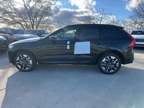 New 2026 Volvo XC60 B5 Plus w/ Protection Package Premier image 4