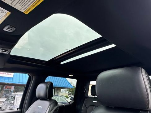 Used 2019 Ford F150 Platinum w/ Equipment Group 701A Luxury AWD/4WD image 29