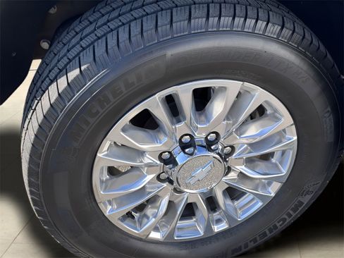 Used 2020 Chevrolet Silverado 2500 High Country image 23