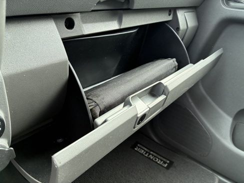 Used 2020 Nissan Frontier SV w/ Midnight Edition Floor Mats RWD image 15