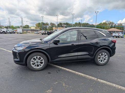 Used 2023 Ford Escape Active w/ Tech Pack #2 AWD/4WD image 4