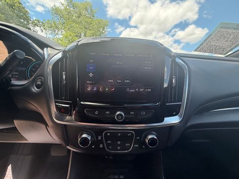 Used 2023 Chevrolet Traverse RS w/ LPO, Floor Liner Package AWD/4WD image 21