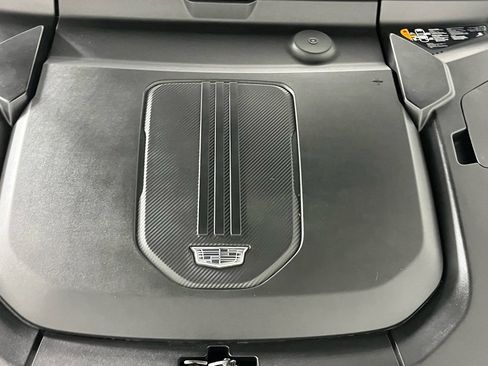 Used 2024 Cadillac Lyriq Tech w/ Driver Assist Package image 34