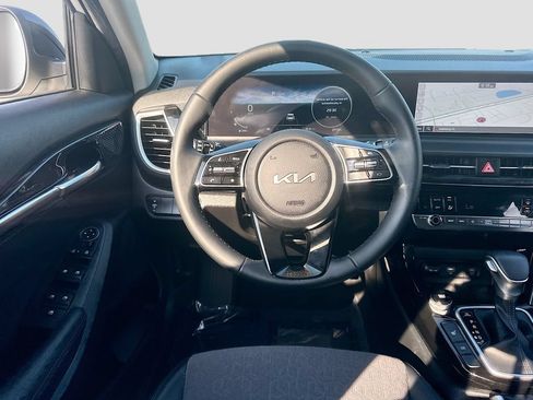 Certified 2024 Kia Seltos X-Line AWD/4WD image 22