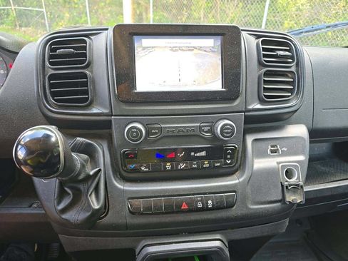 Used 2023 RAM ProMaster 2500 FWD image 8