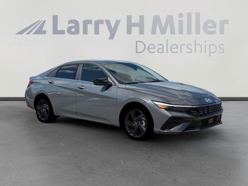 New 2026 Hyundai Elantra SEL Sport Premium FWD image 10