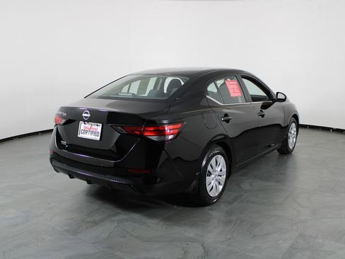 Certified 2025 Nissan Sentra S FWD image 16