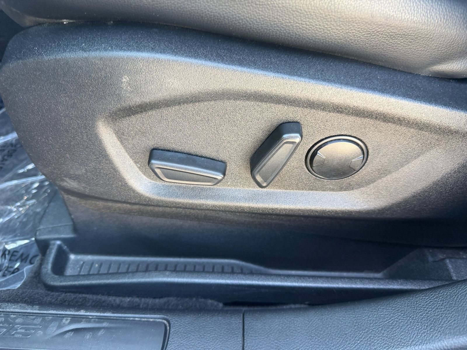 Used 2024 Ford Edge SEL AWD/4WD image 21