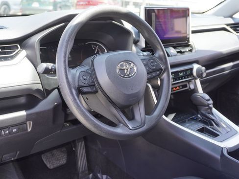 Certified 2025 Toyota RAV4 XLE FWD image 9