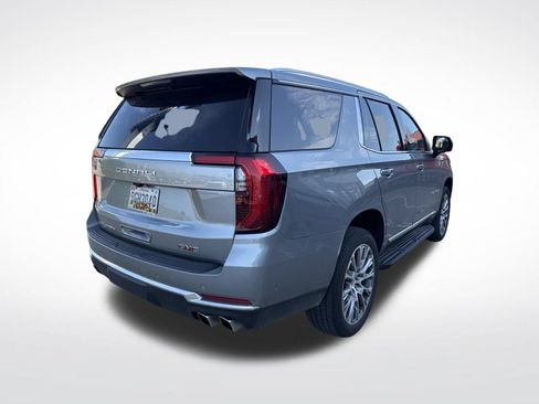 Used 2025 GMC Yukon Denali AWD/4WD image 7
