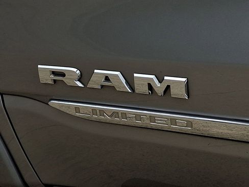 Used 2019 RAM 1500 Limited AWD/4WD image 29