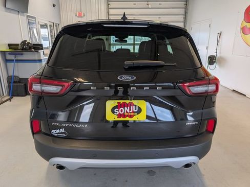 Certified 2024 Ford Escape Platinum AWD/4WD image 4