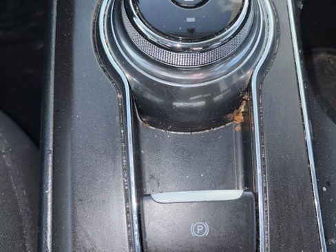 Used 2018 Ford Fusion SE w/ Fusion SE Technology Package image 20