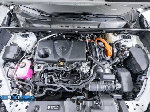 Used 2023 Toyota RAV4 AWD Hybrid image 39