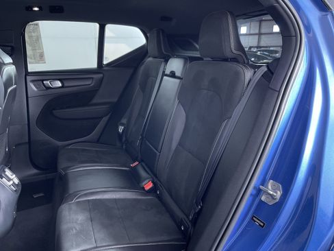 Used 2021 Volvo XC40 P8 Recharge AWD/4WD image 22