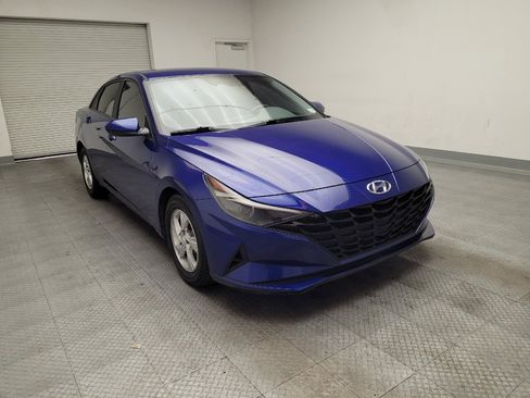 Used 2023 Hyundai Elantra SE FWD image 13