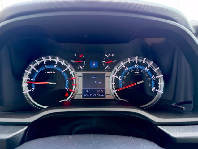 Used 2015 Toyota 4Runner SR5 AWD/4WD image 9