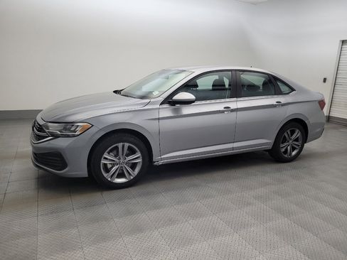 Used 2022 Volkswagen Jetta SE FWD image 2