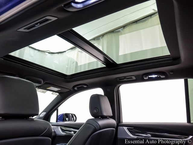 Certified 2025 Cadillac XT6 Premium Luxury AWD/4WD image 13