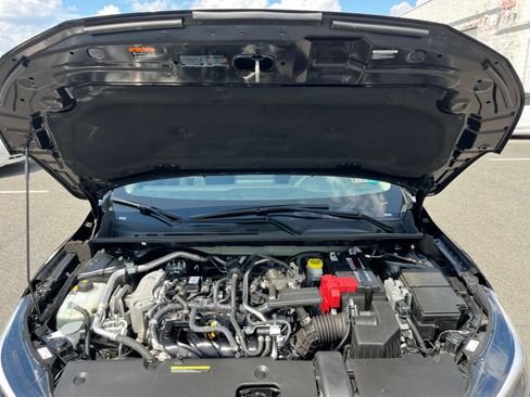 Used 2025 Nissan Sentra SV FWD image 30