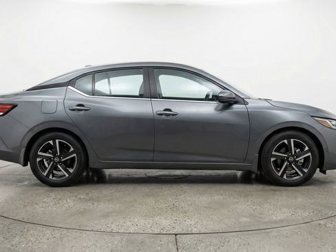 Used 2025 Nissan Sentra SV image 11