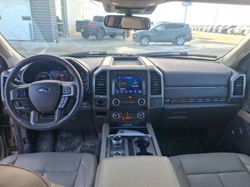 Used 2020 Ford Expedition Max XLT w/ Equipment Group 202A image 10