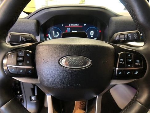 Used 2025 Ford Explorer Platinum w/ LUX Leather Package image 13