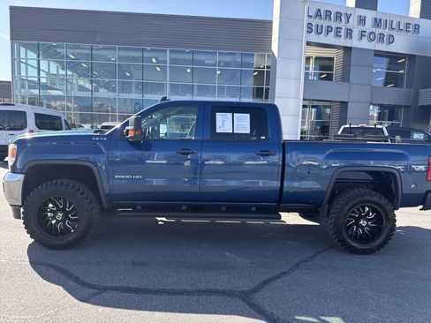 Used 2016 GMC Sierra 2500 4x4 Crew Cab image 2