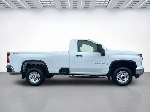 Used 2025 Chevrolet Silverado 2500 W/T w/ WT Convenience Package image 3