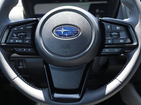 Used 2025 Subaru Forester Premium AWD/4WD image 18
