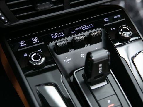 New 2026 Porsche 911 Carrera image 23