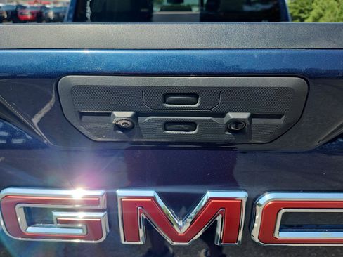 Used 2021 GMC Sierra 1500 SLT w/ SLT Premium Plus Package AWD/4WD image 13