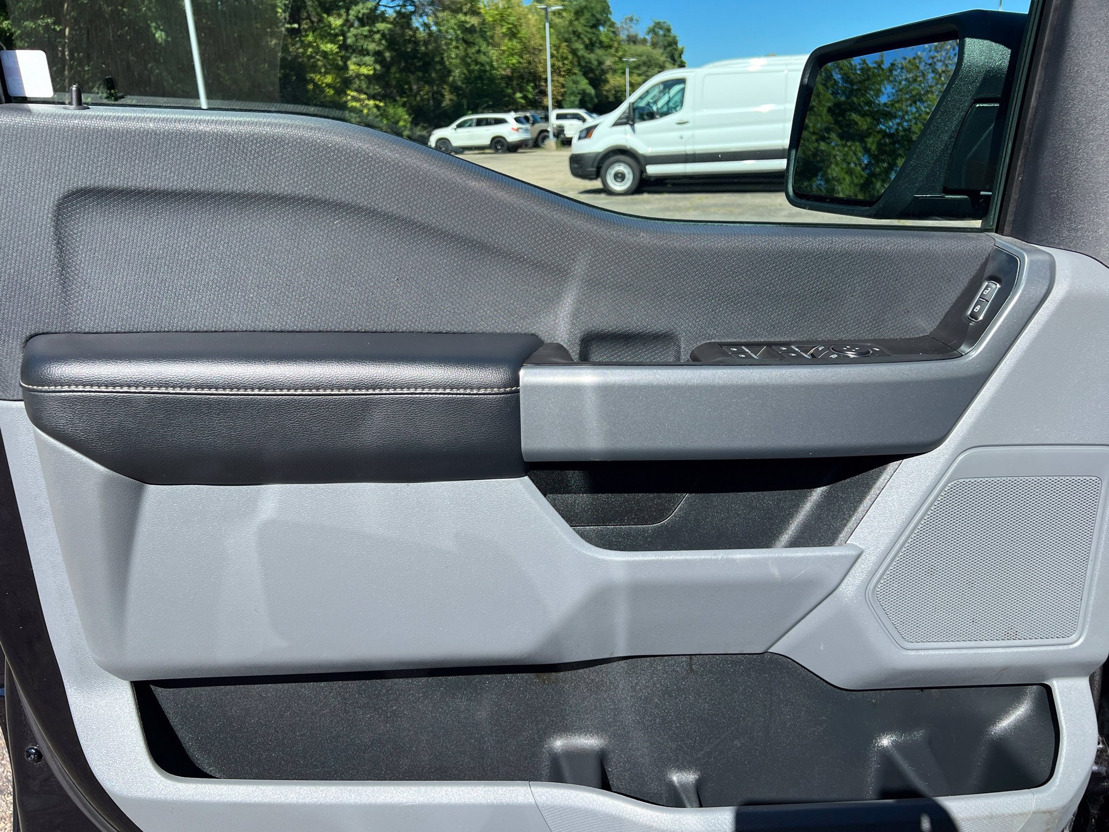 Used 2021 Ford F150 XLT AWD/4WD image 14