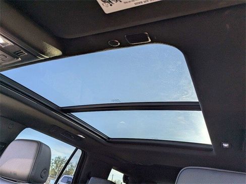 Used 2023 GMC Yukon Denali image 23