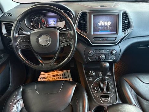 Used 2020 Jeep Cherokee Trailhawk w/ Cold Weather Group AWD/4WD image 8