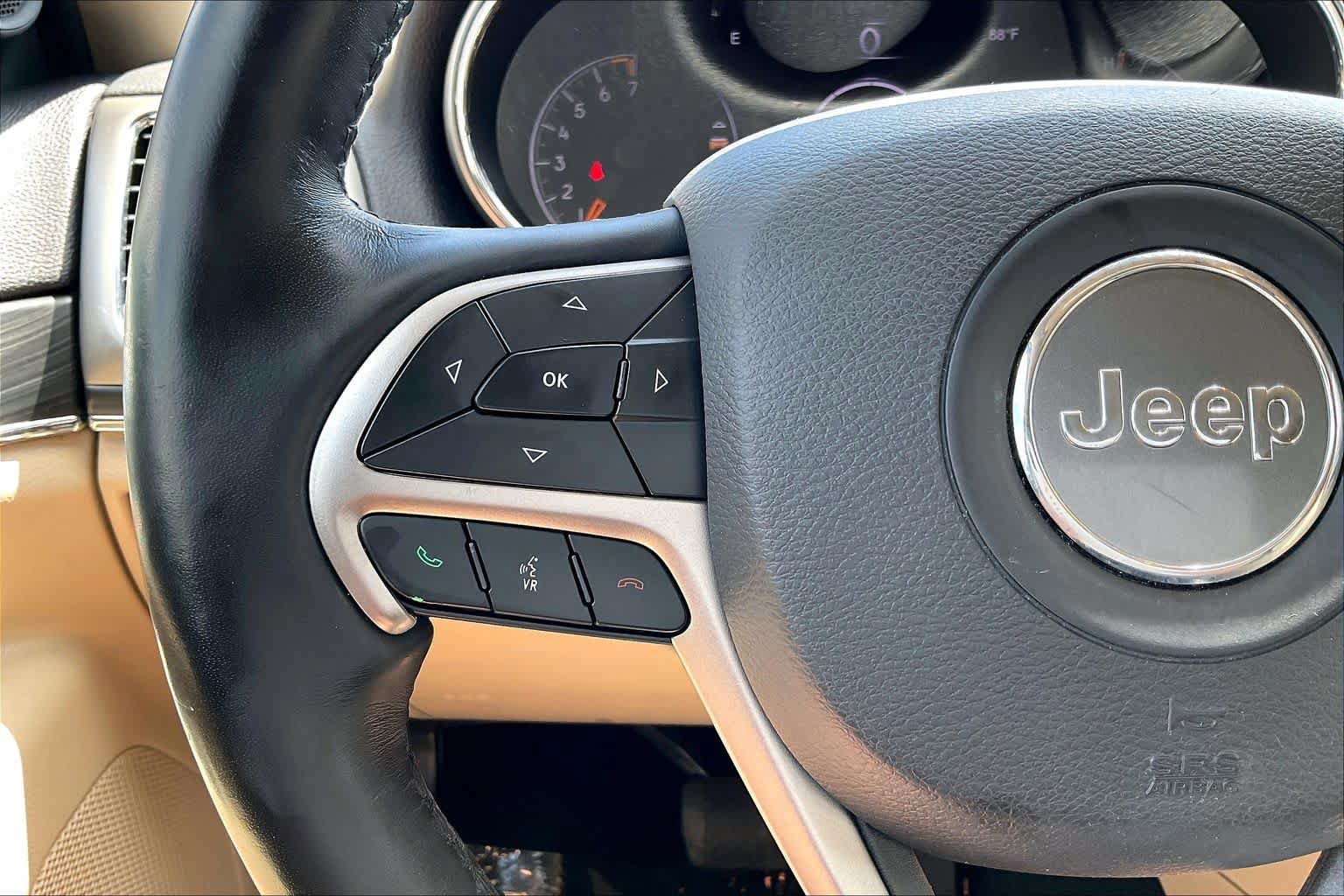 Used 2019 Jeep Grand Cherokee Limited w/ Luxury Group II RWD image 18