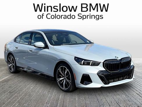 New 2026 BMW 550e xDrive AWD/4WD image 1