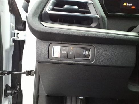 New 2026 Chevrolet Traverse LT w/ Midnight/Sport Edition image 12