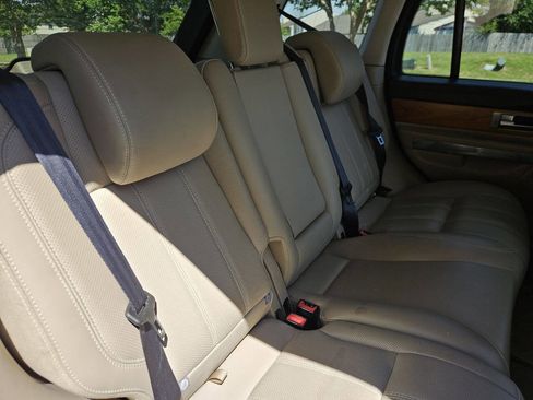 Used 2012 Land Rover Range Rover Sport HSE LUX AWD/4WD image 16