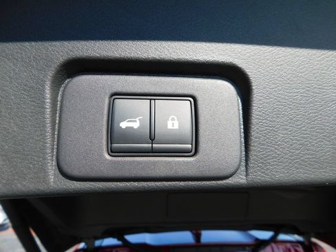 Used 2023 Nissan Rogue SV w/ SV Premium B Package AWD/4WD image 23