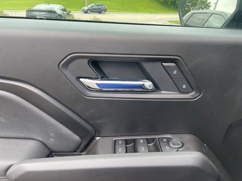 New 2025 GMC Canyon Elevation w/ Convenience Package image 12