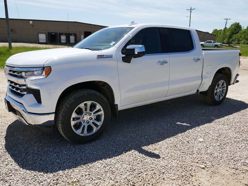 New 2026 Chevrolet Silverado 1500 LTZ w/ LTZ Premium Package AWD/4WD image 8