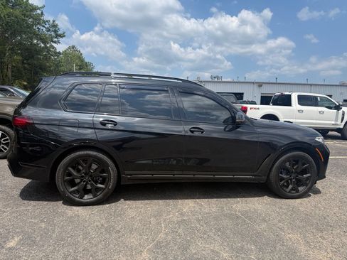 Used 2021 BMW X7 xDrive40i w/ M Sport Package AWD/4WD image 8