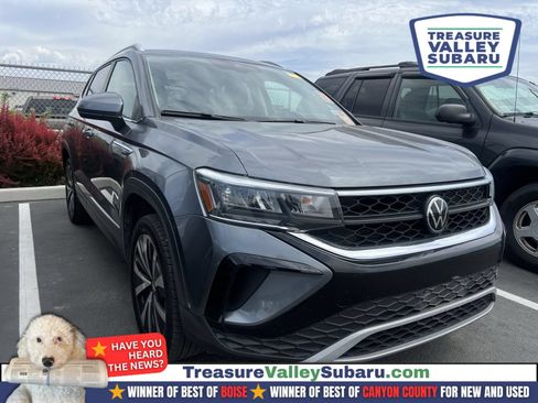 Used 2024 Volkswagen Taos SE FWD image 1