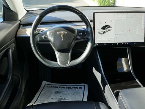 Used 2018 Tesla Model 3 Long Range RWD image 37