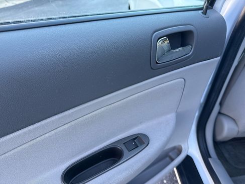 Used 2005 Chevrolet Cobalt LS image 15